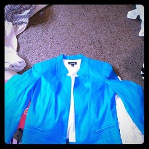 Woman's BeBe Blazer LIKE NEW